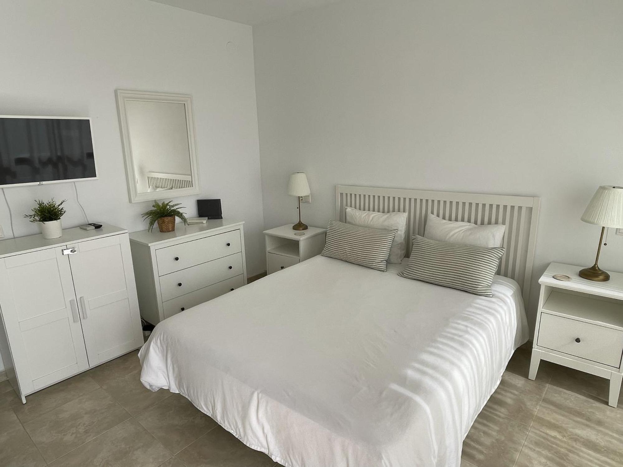 Estudio Con Insuperables Vistas Al Mar: Aparcamiento Marbella Eksteriør billede