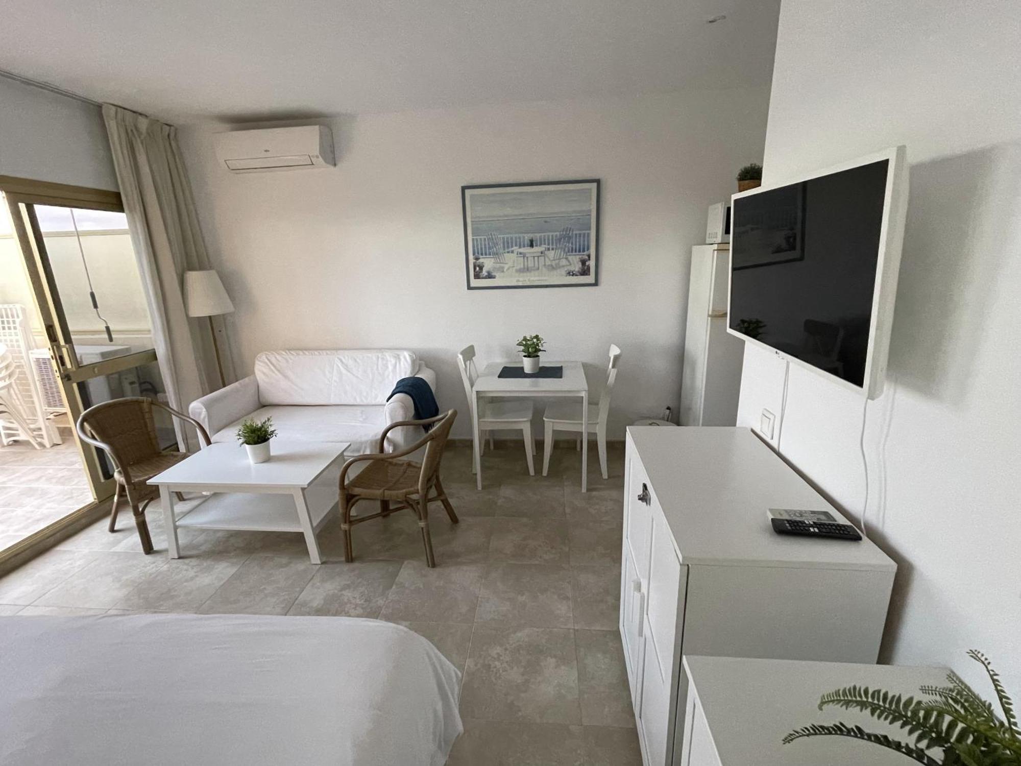 Estudio Con Insuperables Vistas Al Mar: Aparcamiento Marbella Eksteriør billede