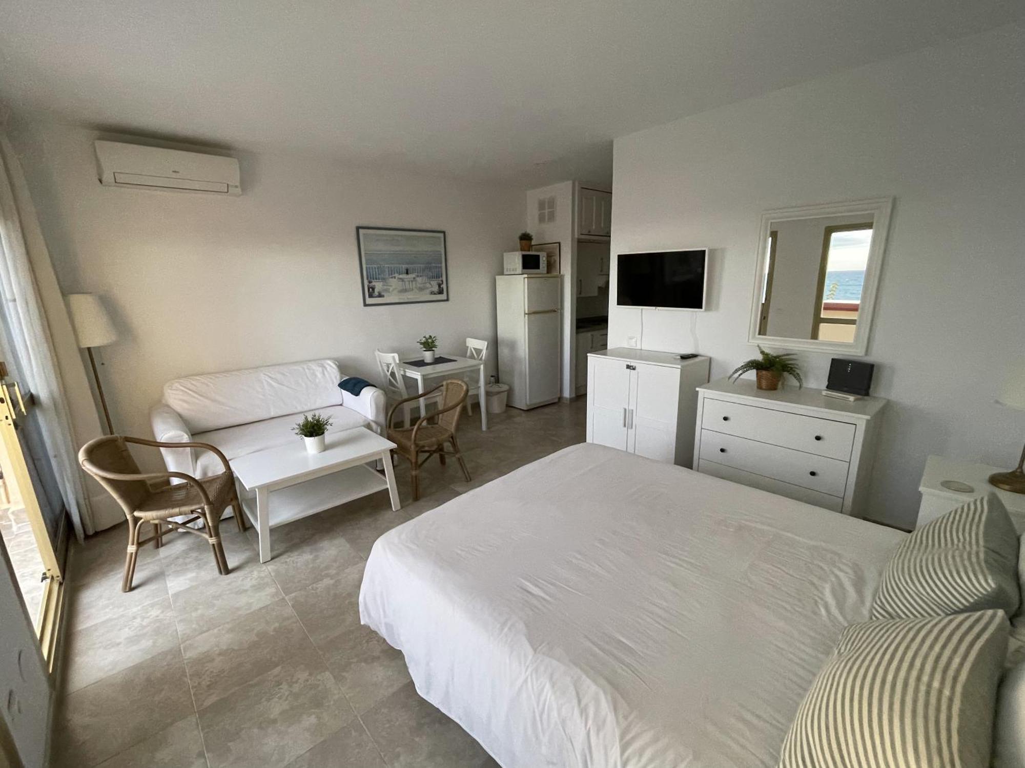 Estudio Con Insuperables Vistas Al Mar: Aparcamiento Marbella Eksteriør billede