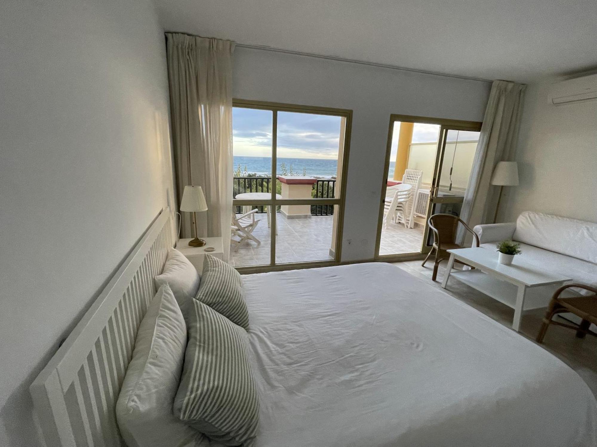 Estudio Con Insuperables Vistas Al Mar: Aparcamiento Marbella Eksteriør billede